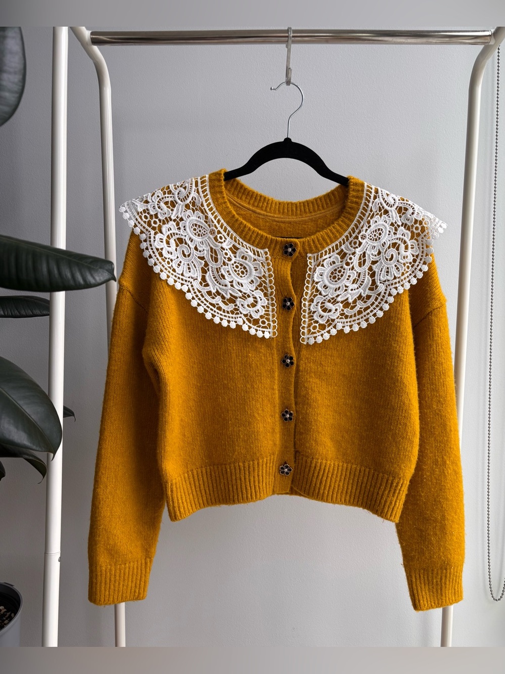ANTHROPOLOGIE | MAEVE Mustard Yellow Cardigan with White Lace Collar S